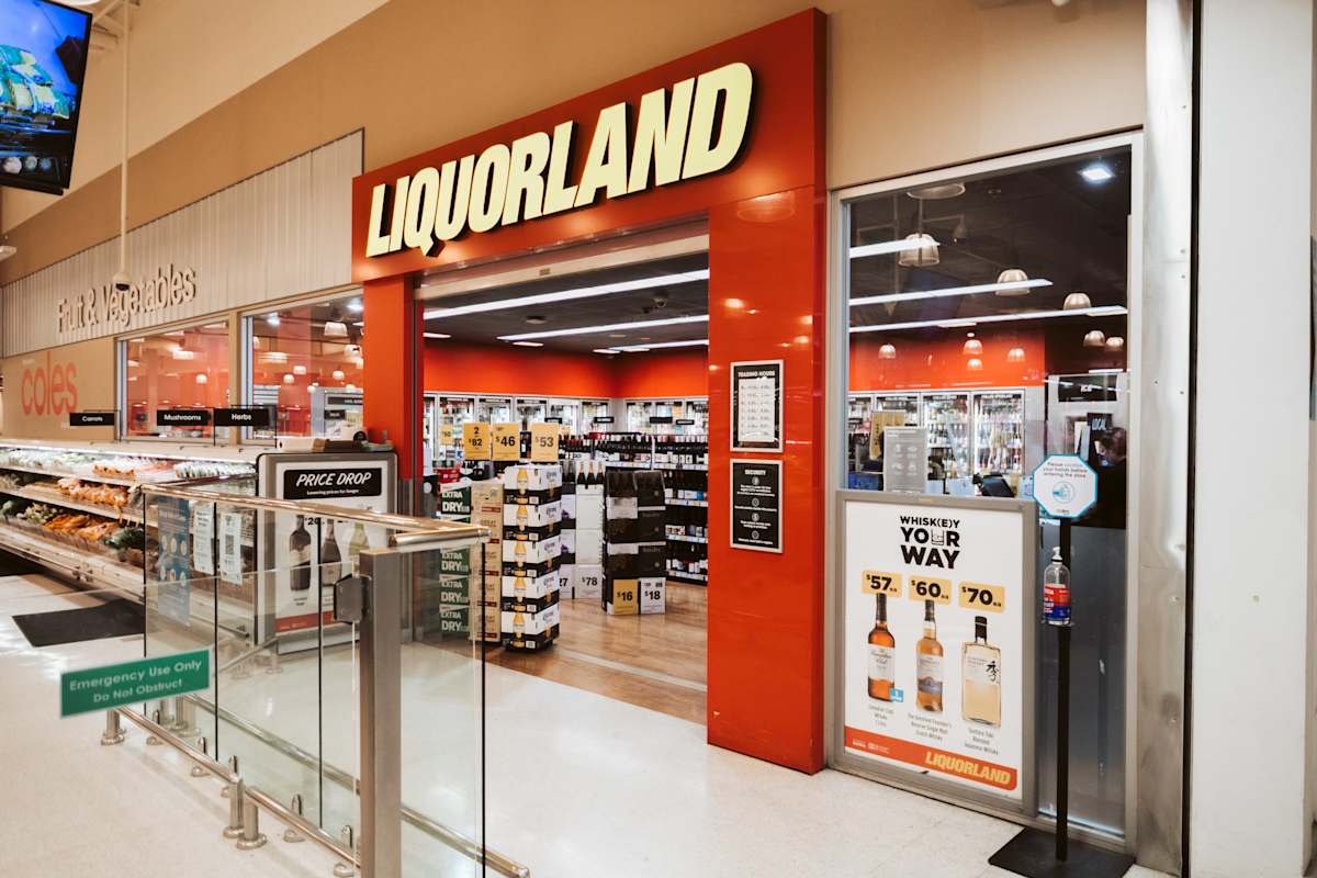 Liquorland storefront image