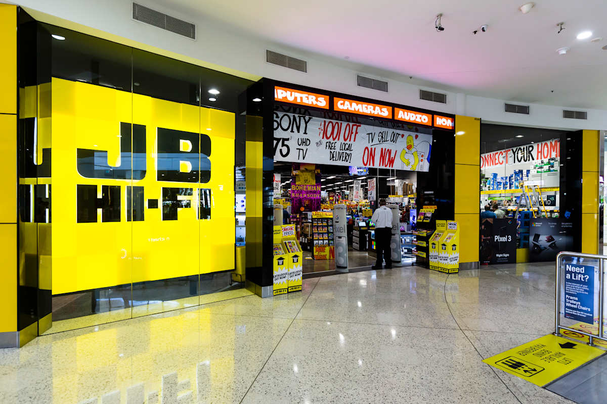 JB Hi-Fi storefront image