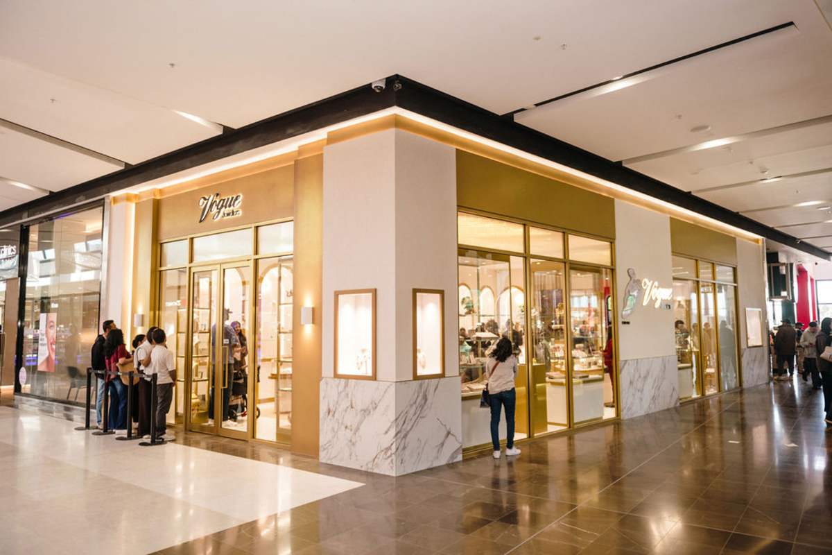 Vogue Jewellers storefront image