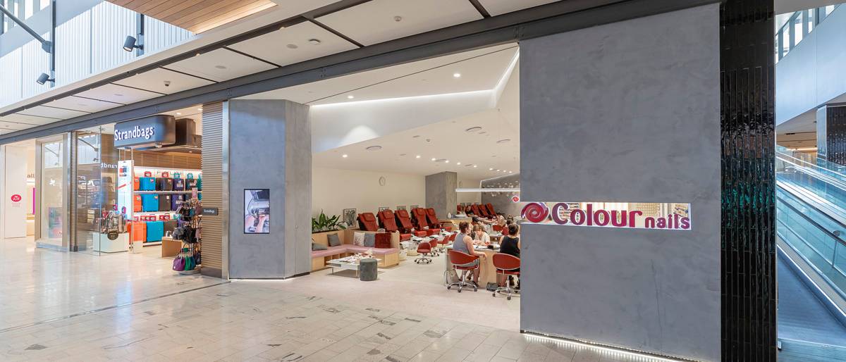 Colour Nails storefront image