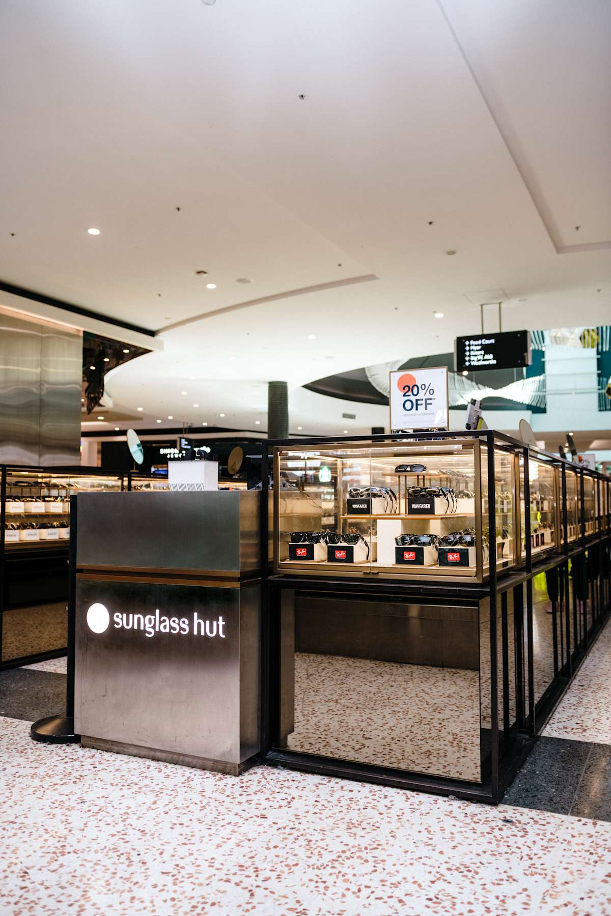 Sunglass Hut Fountain Gate