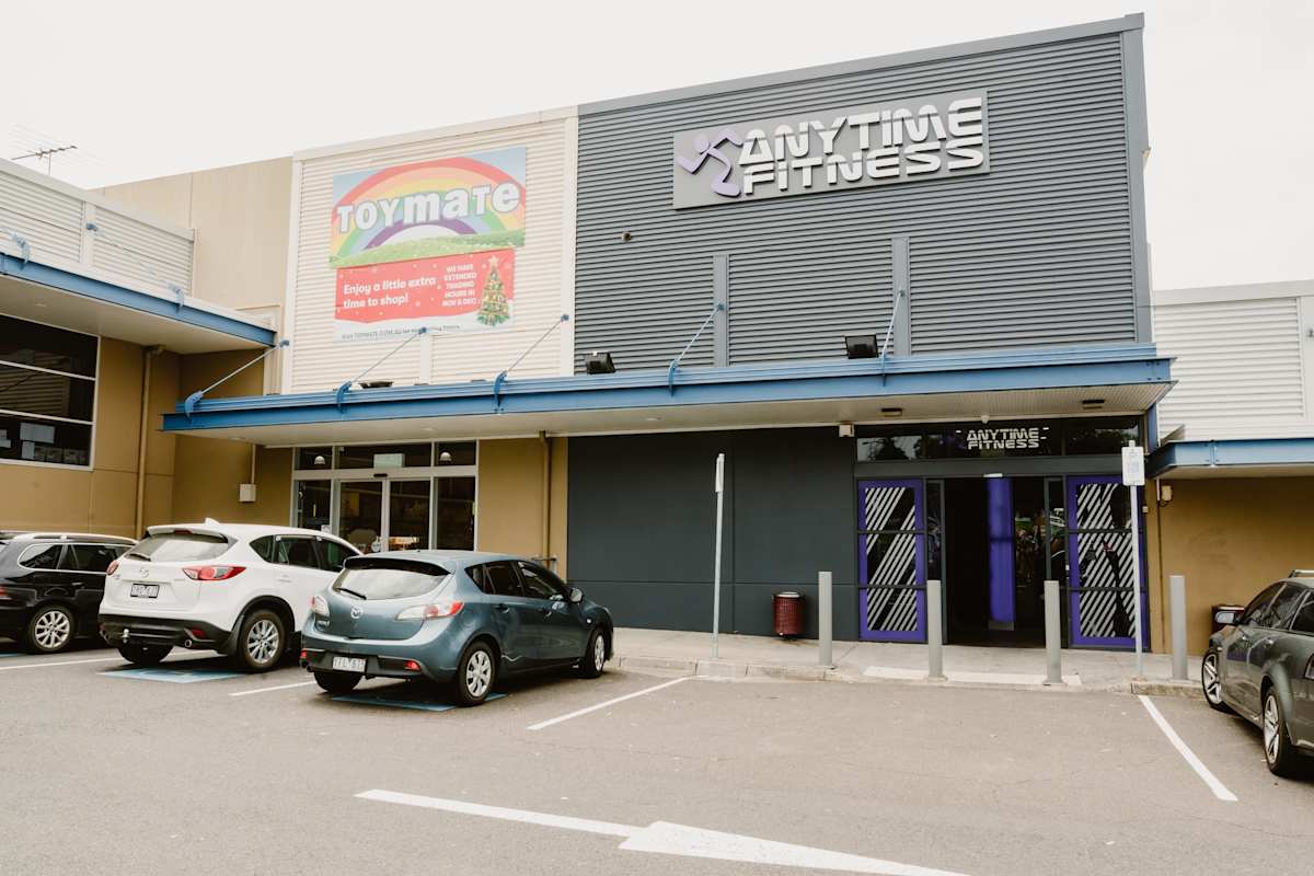 Anytime Fitness storefront image