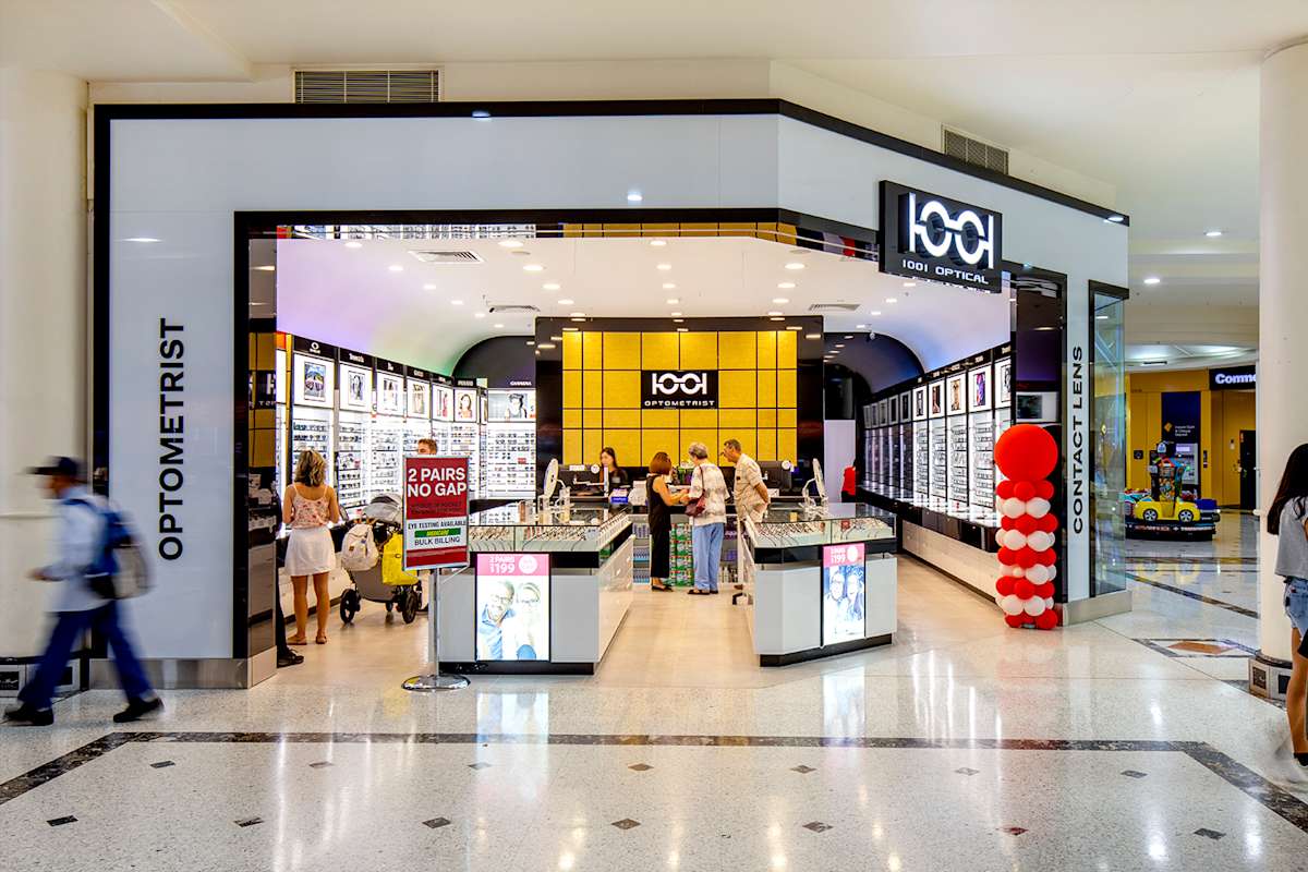 1001 Optometry storefront image