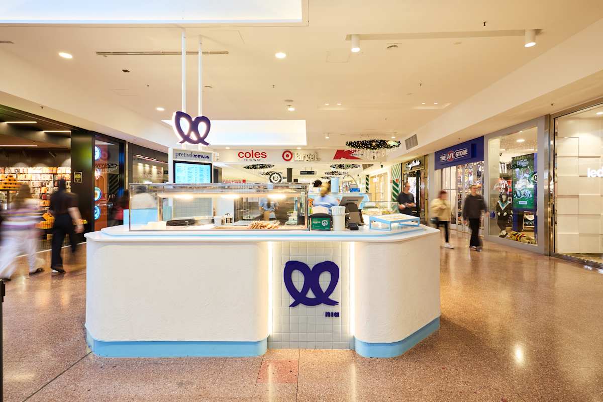 Pretzel Mania storefront image