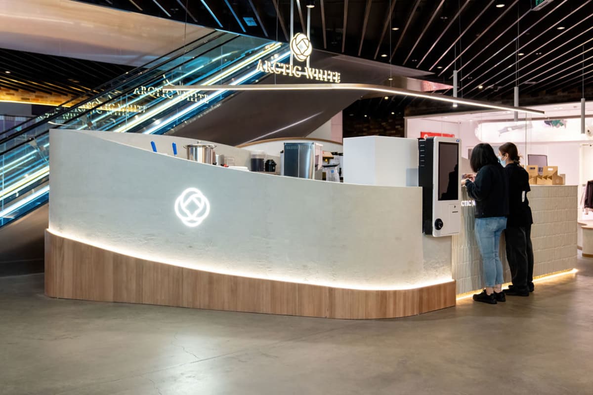 Arctic White  storefront image