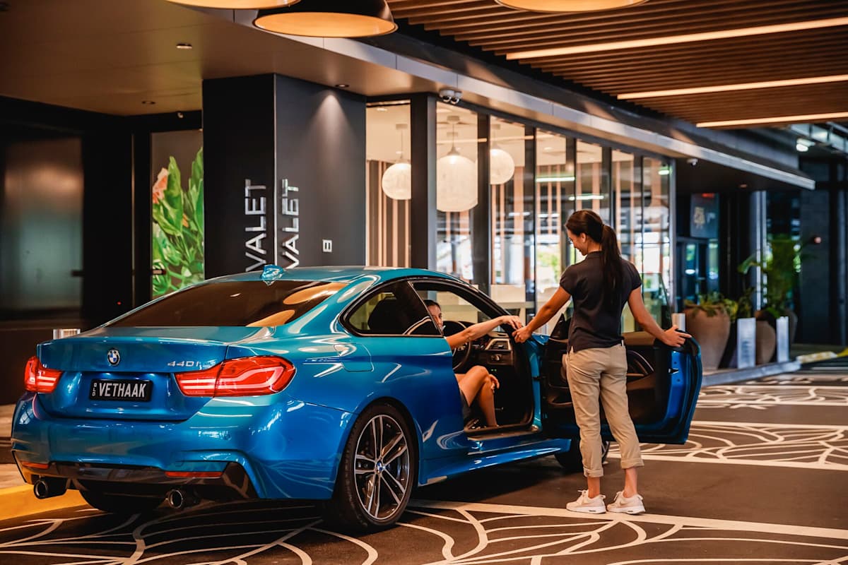 Valet storefront image