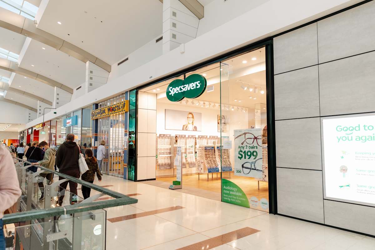 Specsavers (West) storefront image
