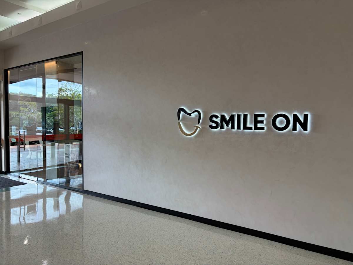 Smile On Clinics storefront image
