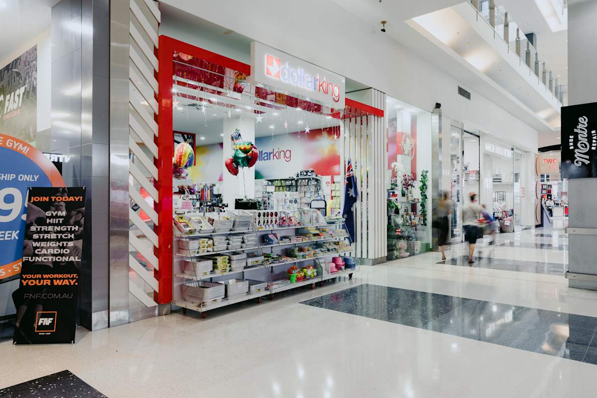 Dollar King storefront image