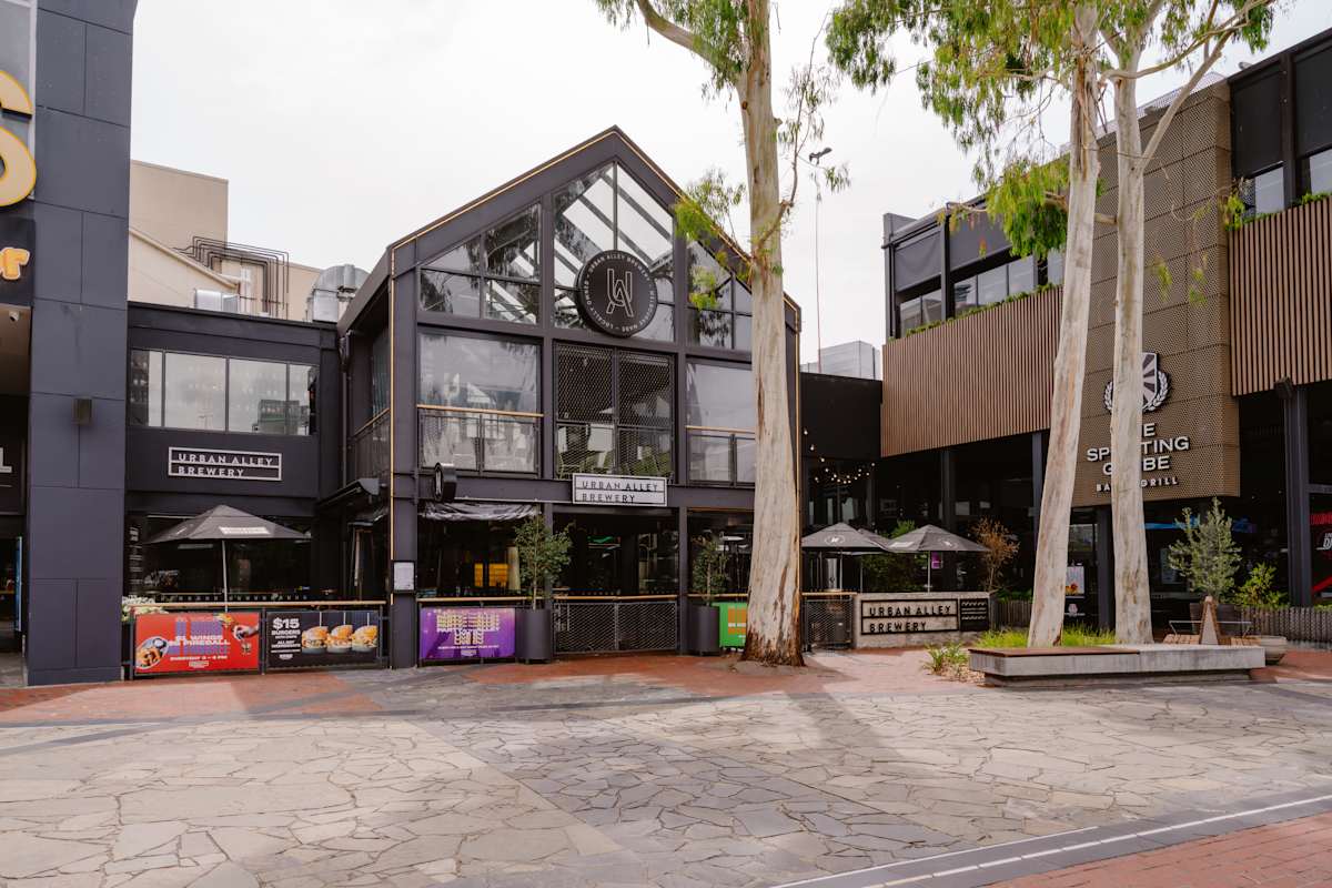 Urban Alley Brewery storefront image