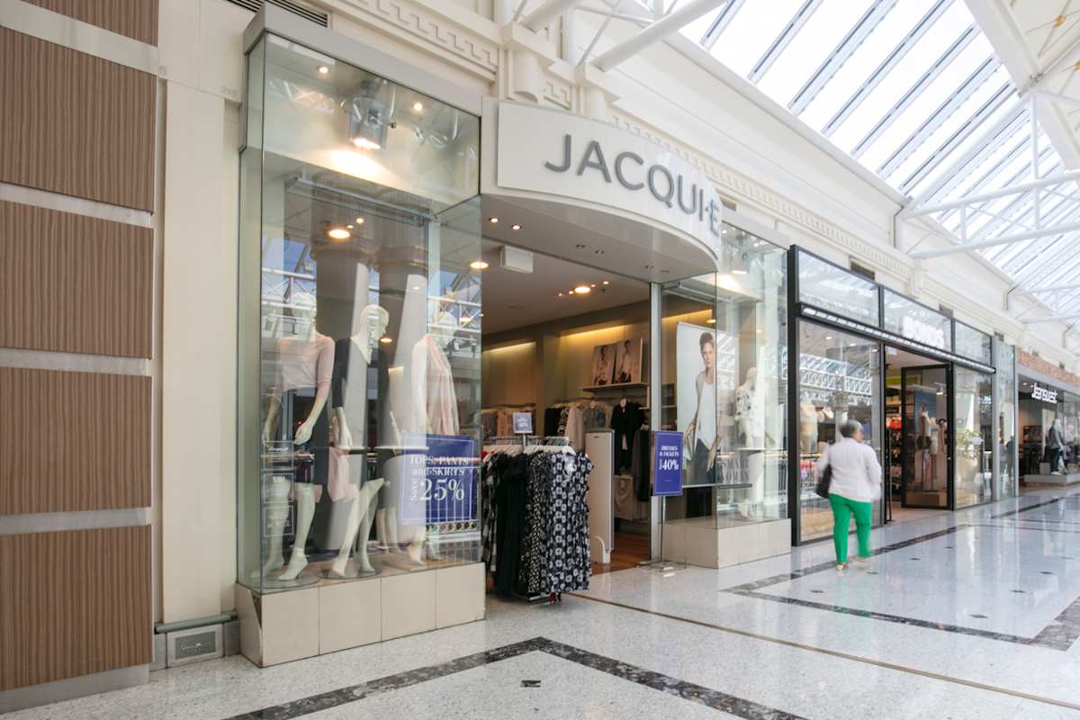 Jacqui E storefront image