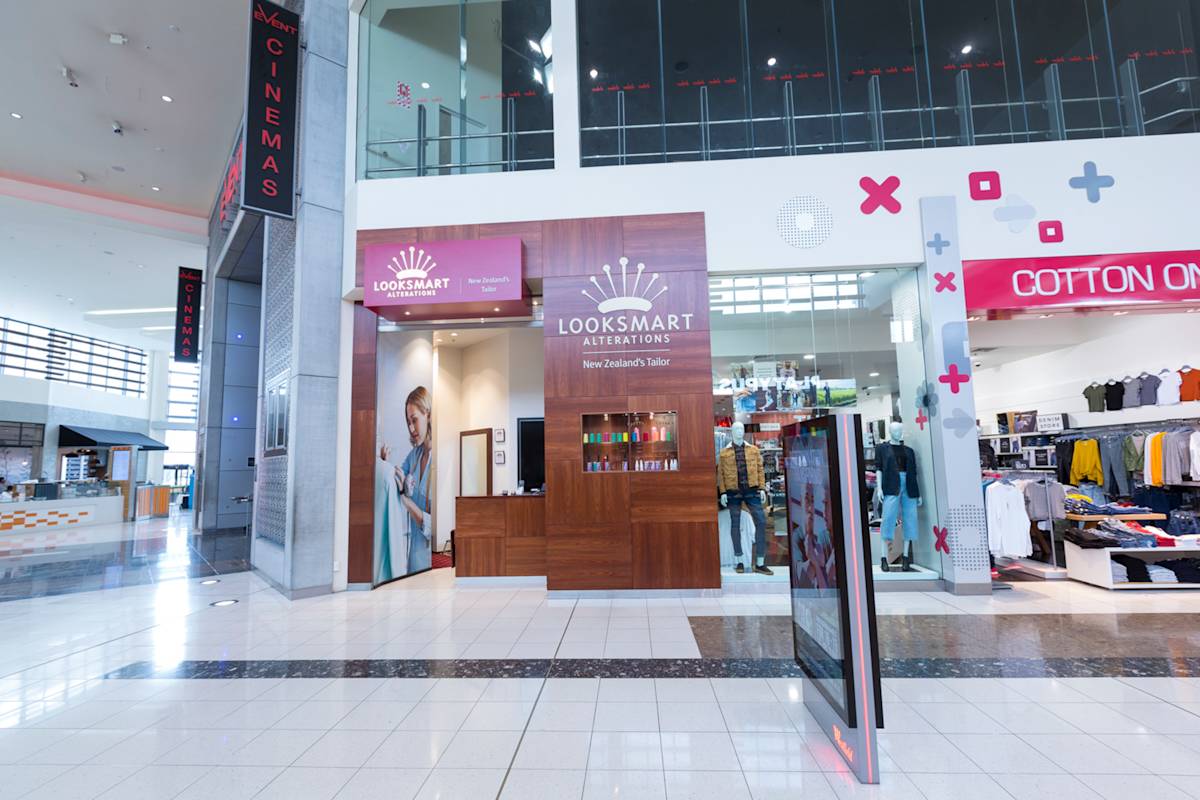 LookSmart Clothing Alterations storefront image