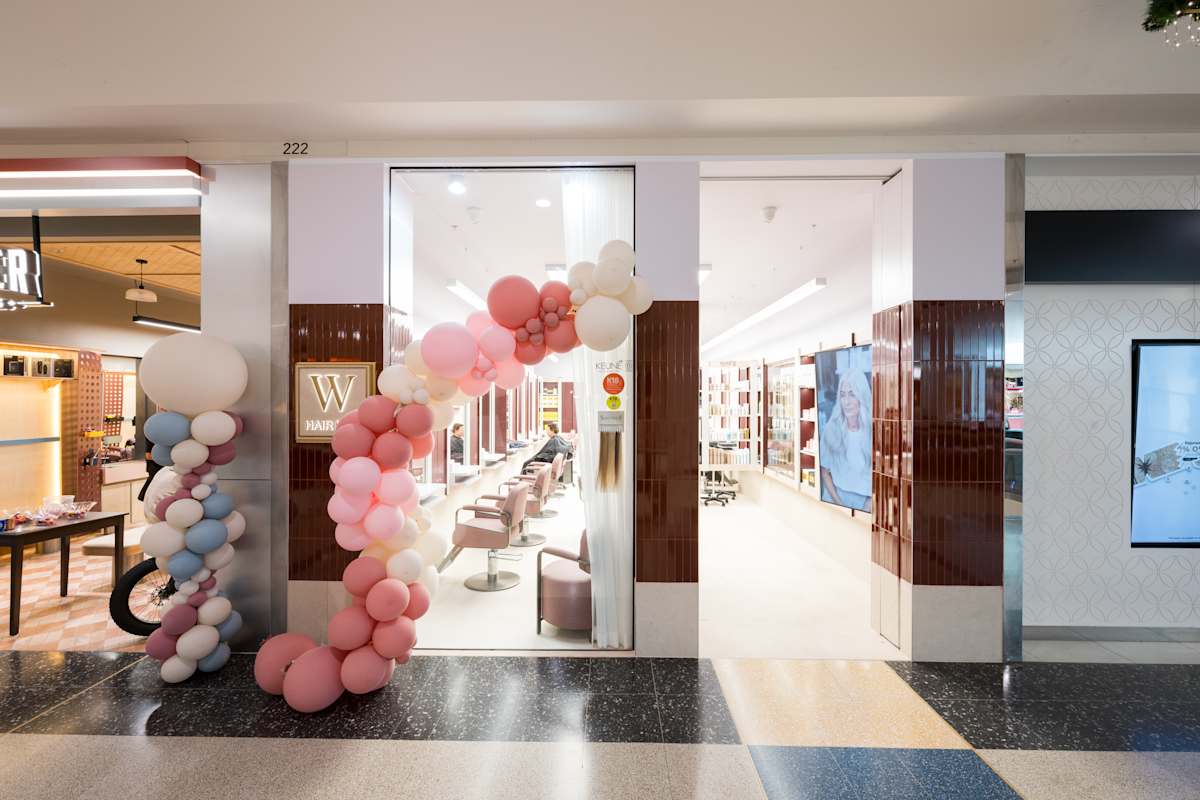 W Hair Bar storefront image