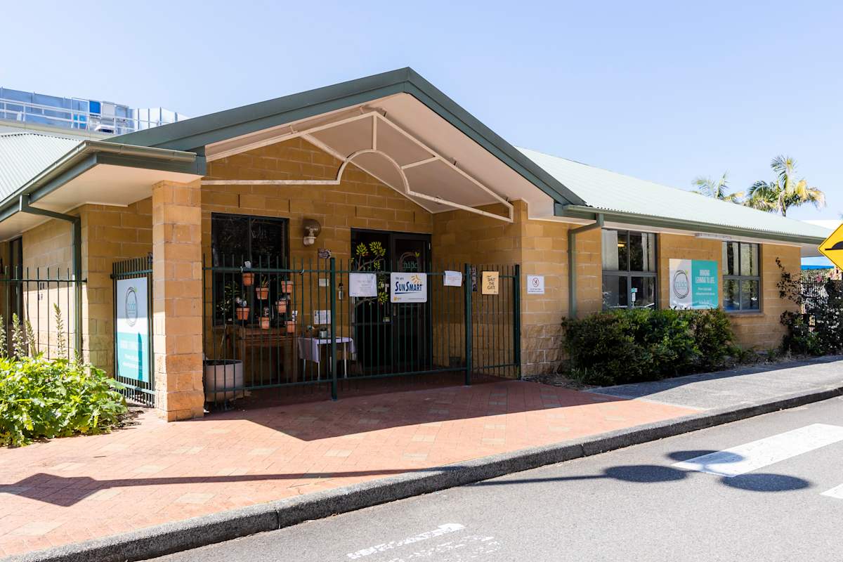 NIDO Early School storefront image