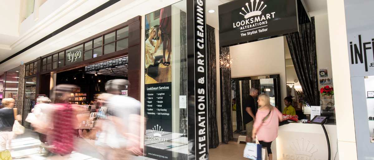 LookSmart Alterations storefront image