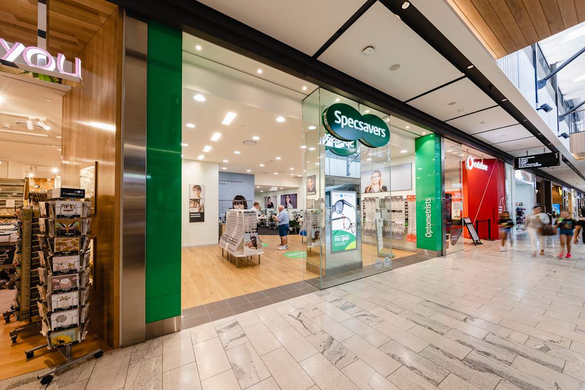 Specsavers storefront image