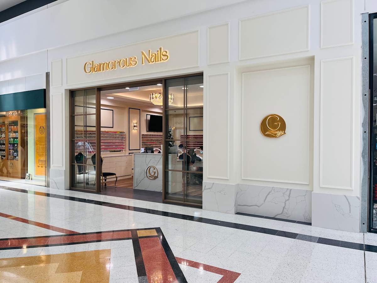 Glamorous Nails storefront image