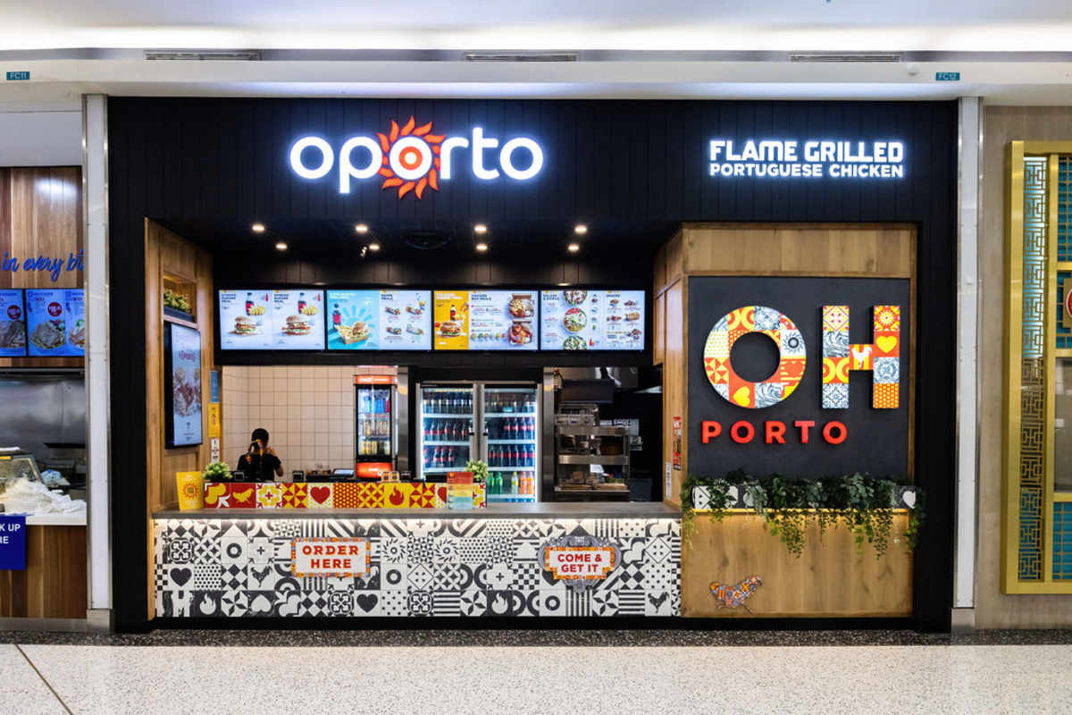 Oporto storefront image