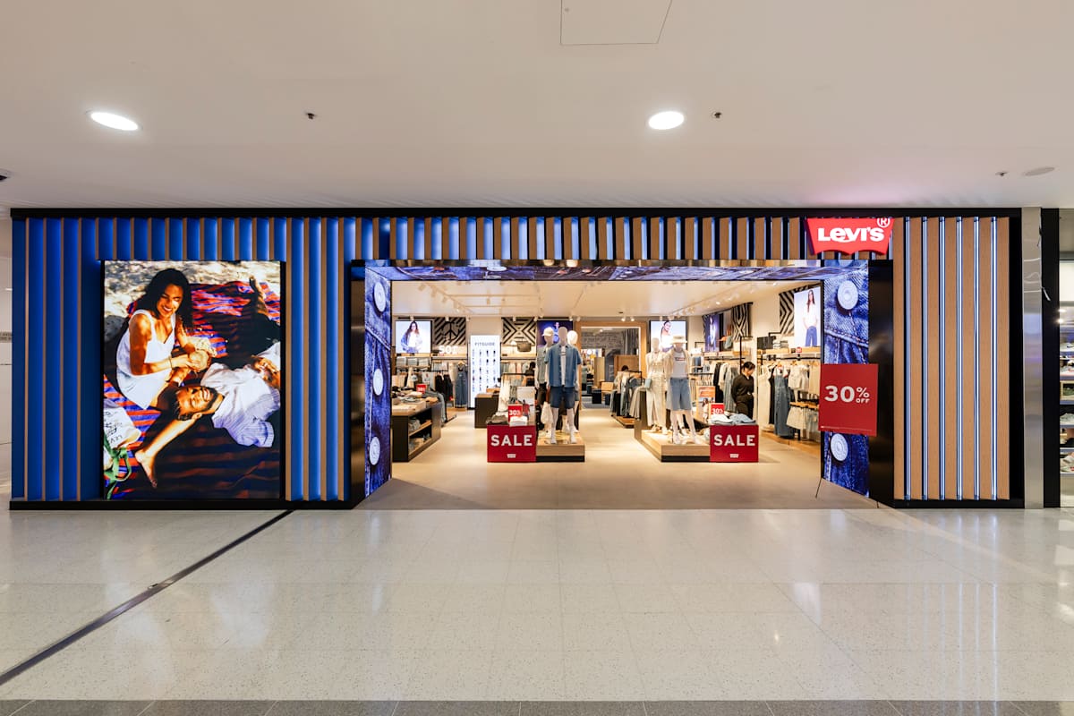 Levi's storefront image