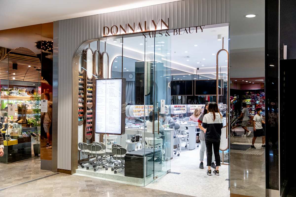 Donnalyn Nails & Beauty storefront image