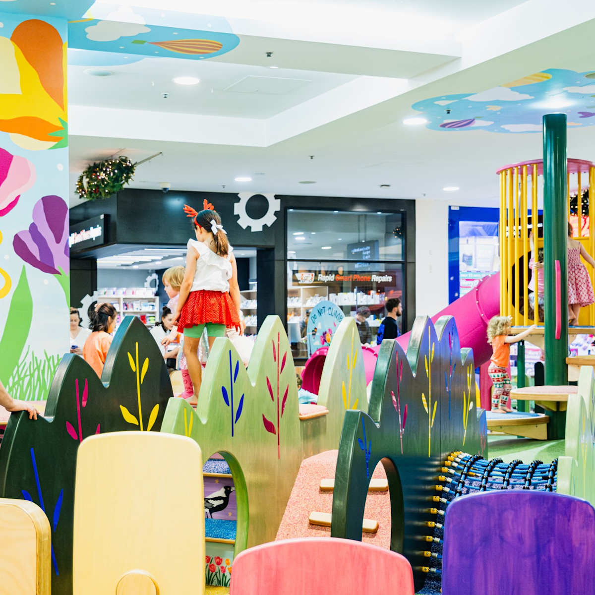 Woden Gardenland - Hero Image Set - AU