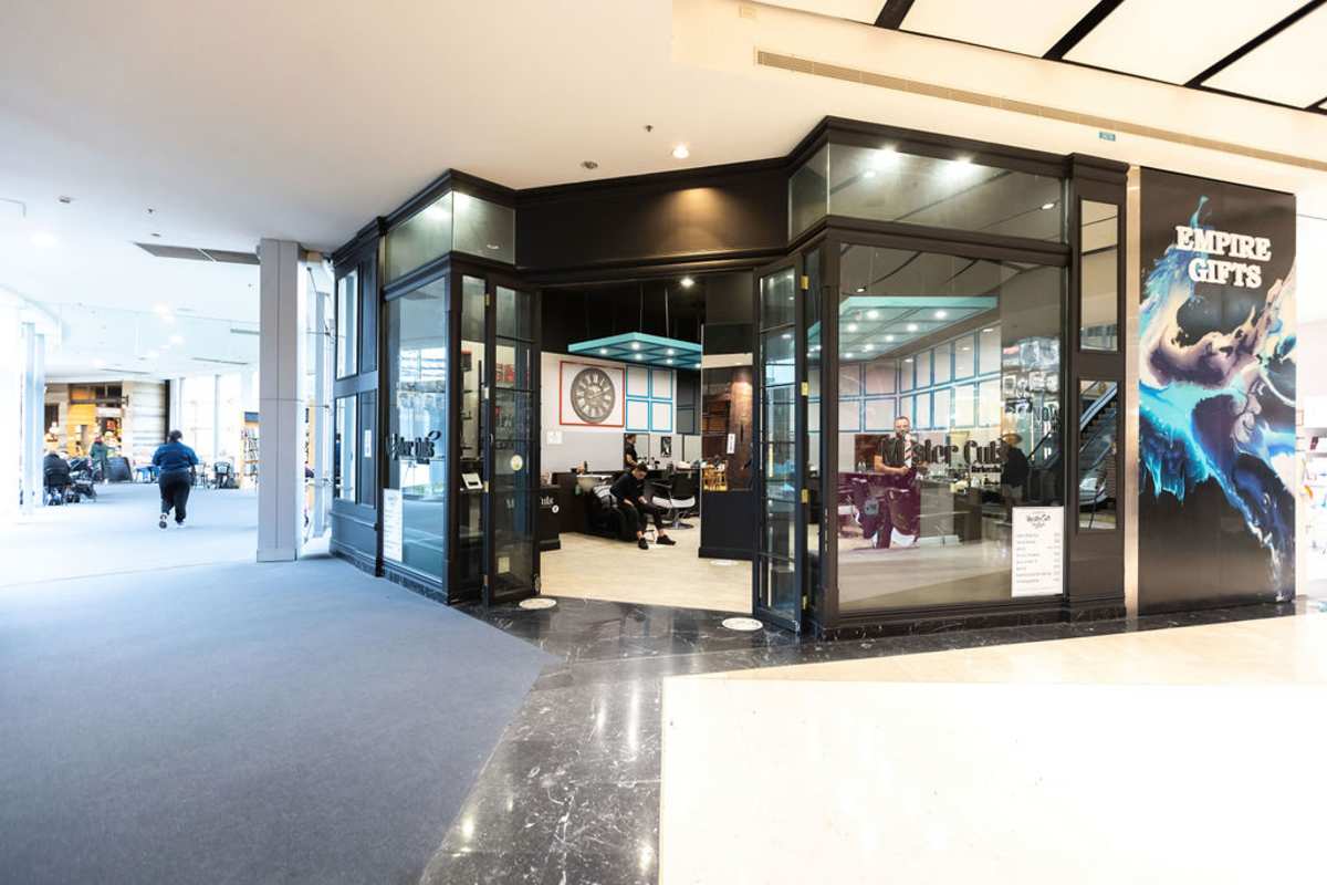 Mister Cuts Barber Shop  storefront image