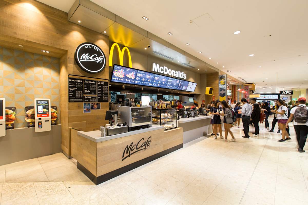 McDonald's storefront image