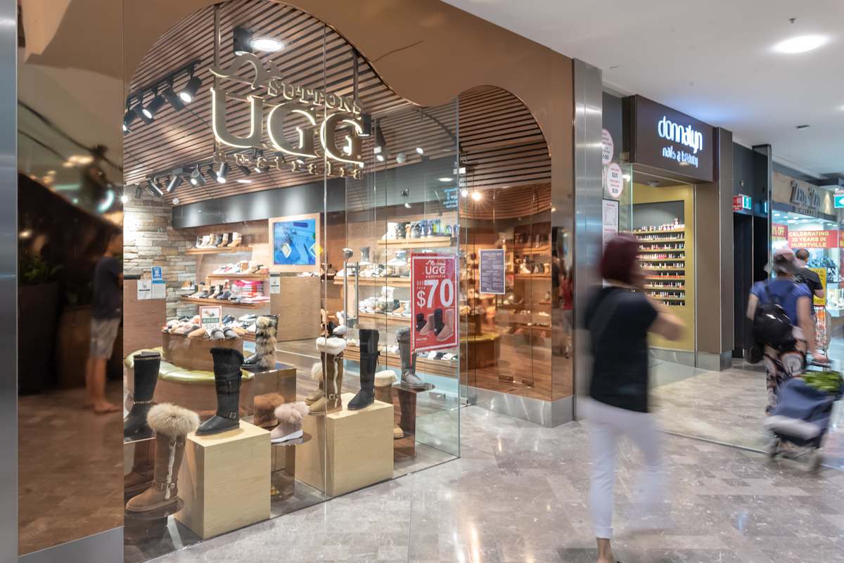 Suttons UGG storefront image