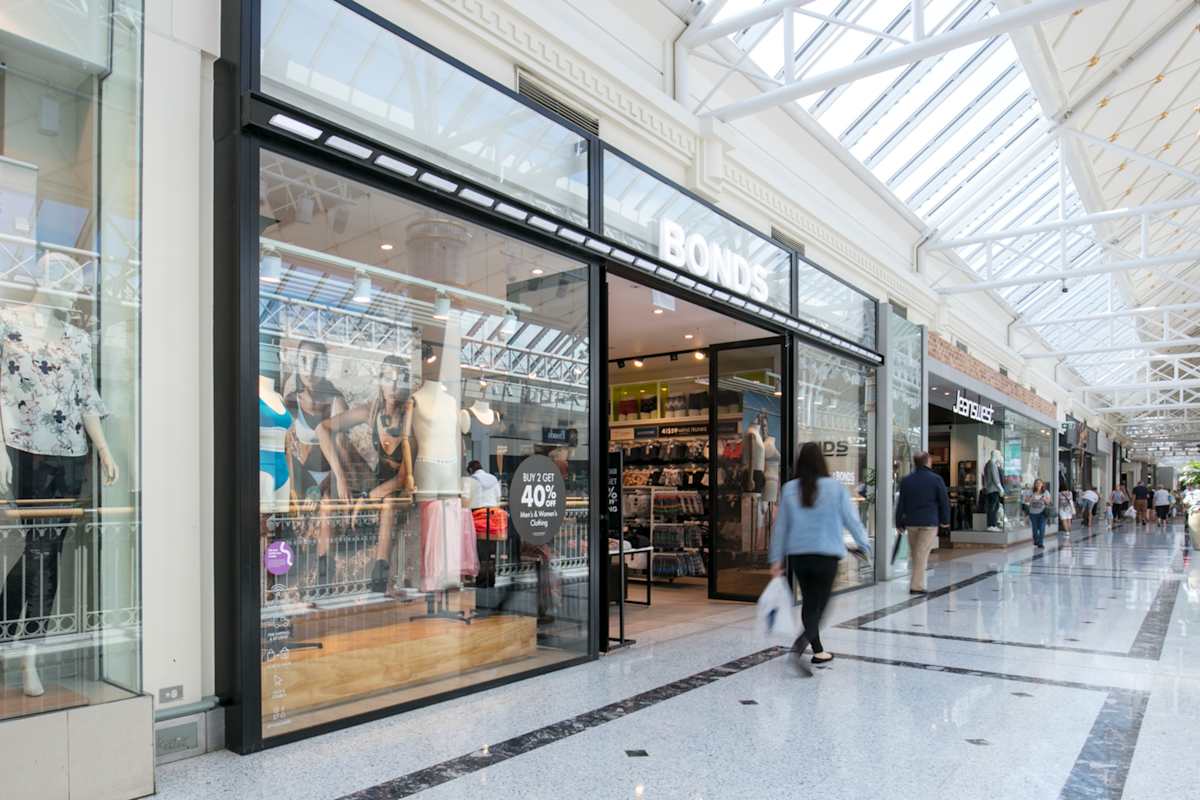 Bonds storefront image