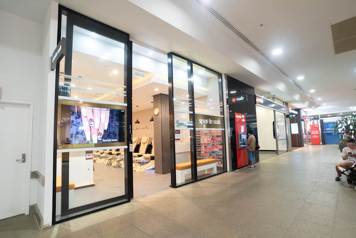 Sparkle Nails storefront image