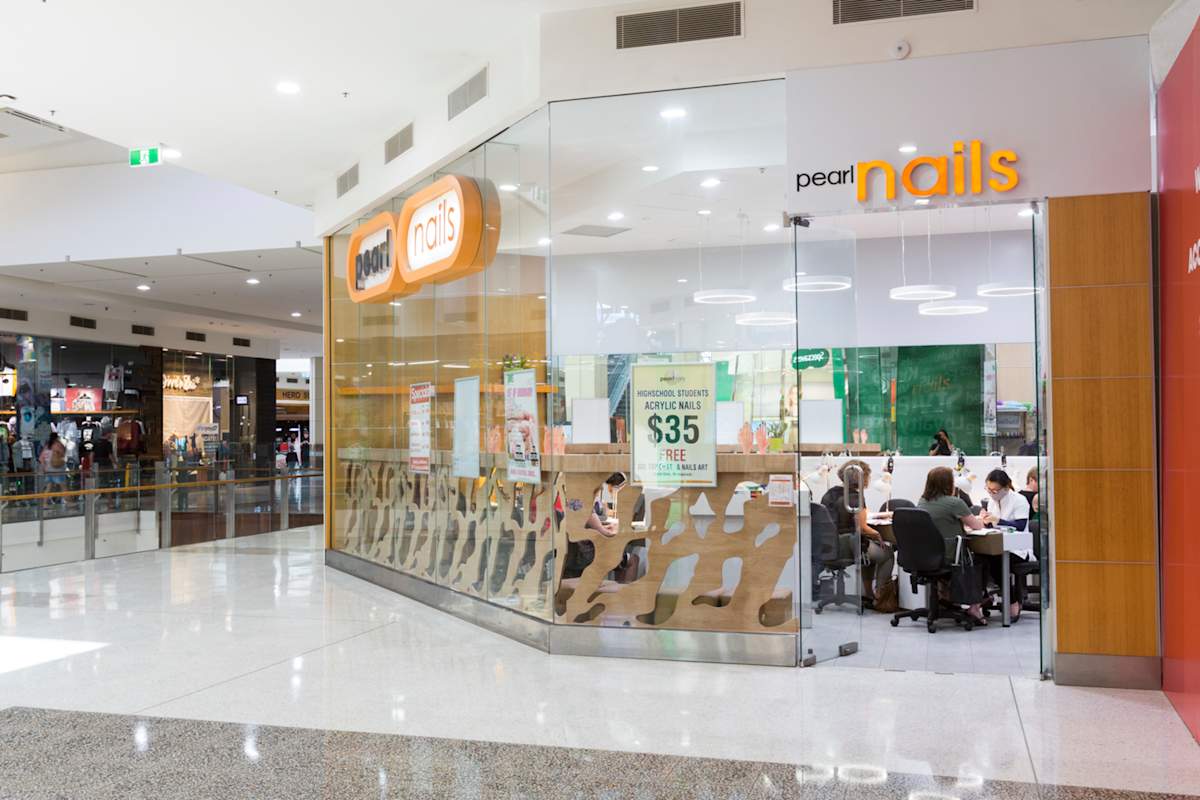 Pearl Nails storefront image