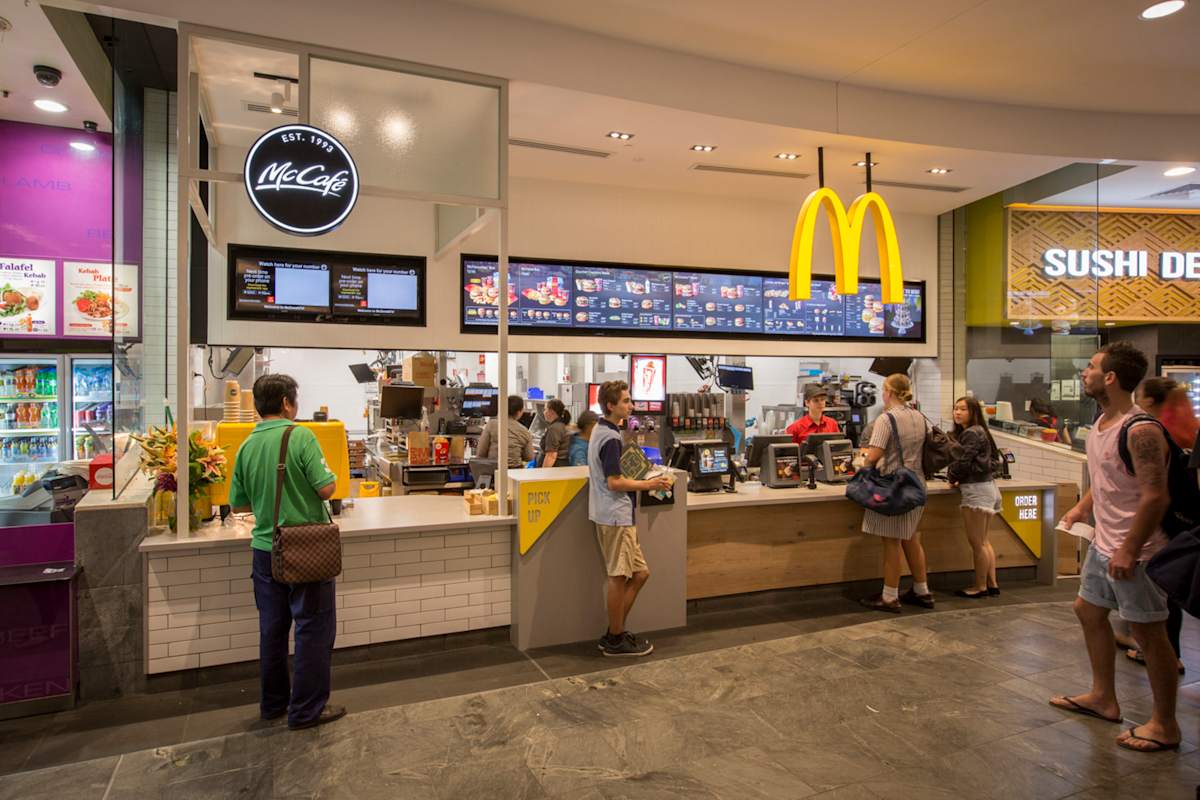 McDonald's storefront image