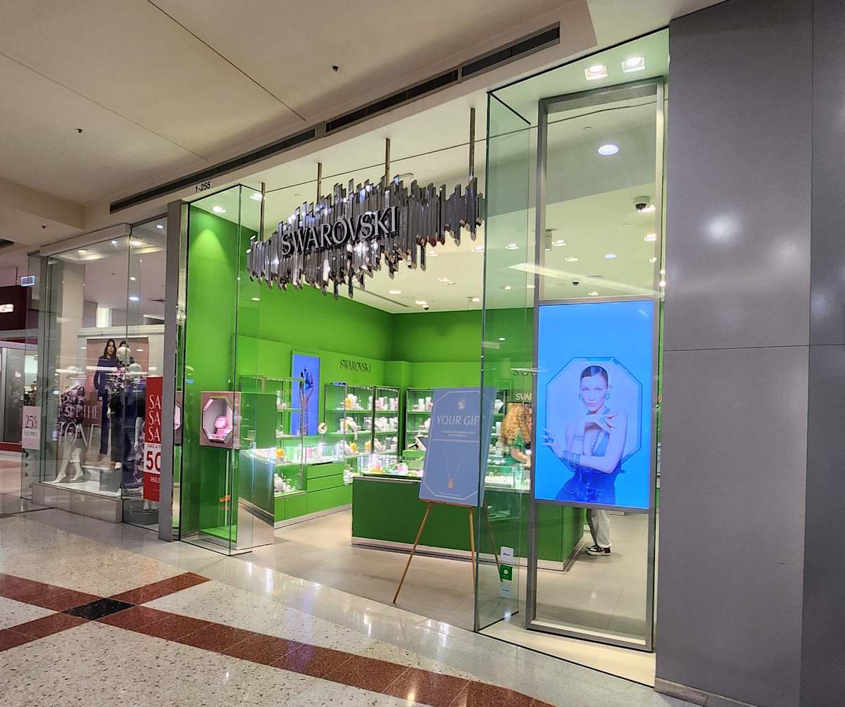 Swarovski storefront image