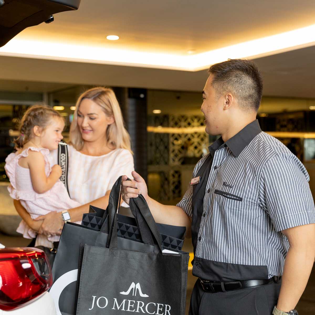 Handsfree shopping offer image