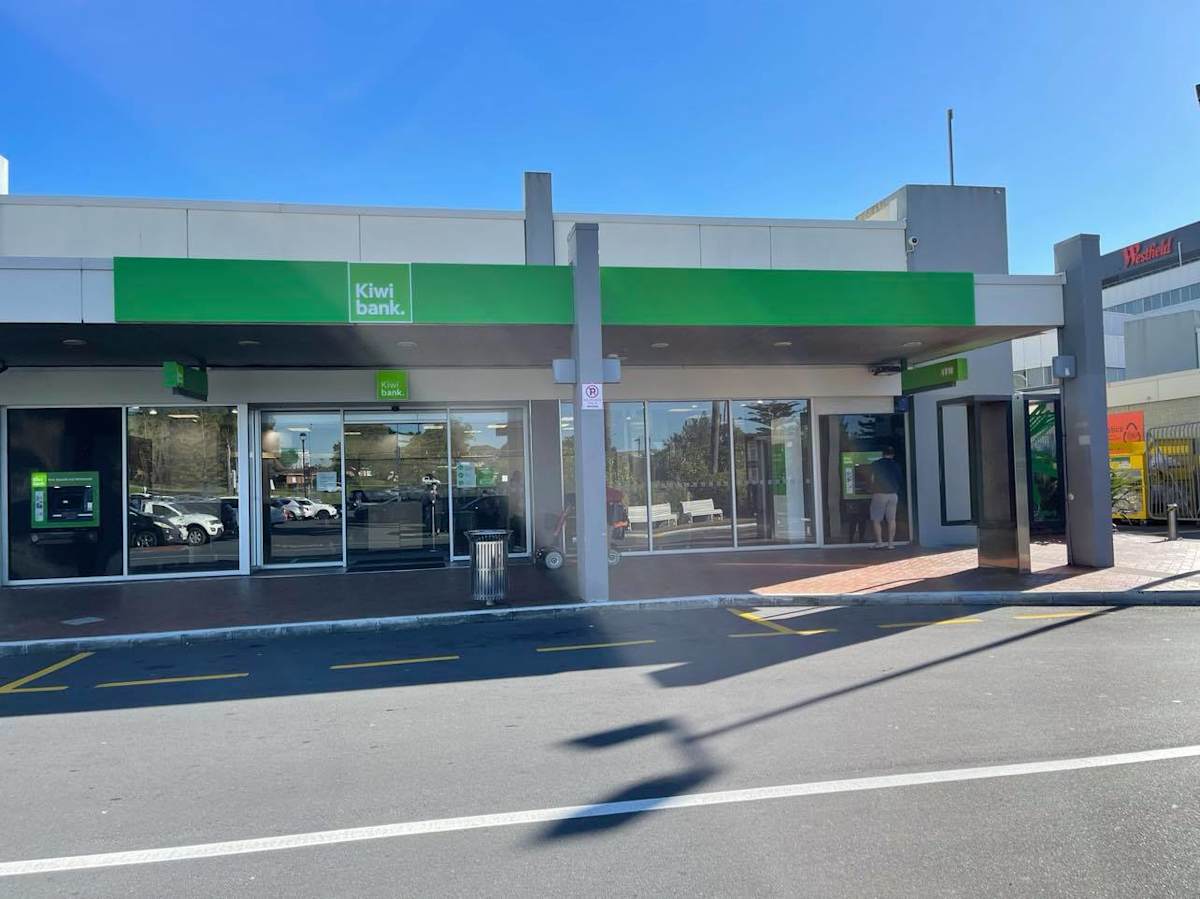 Kiwibank storefront image