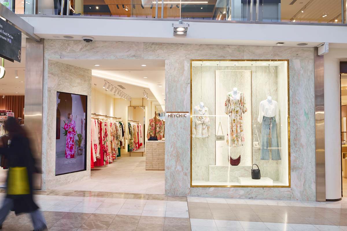 HEYCHIC storefront image