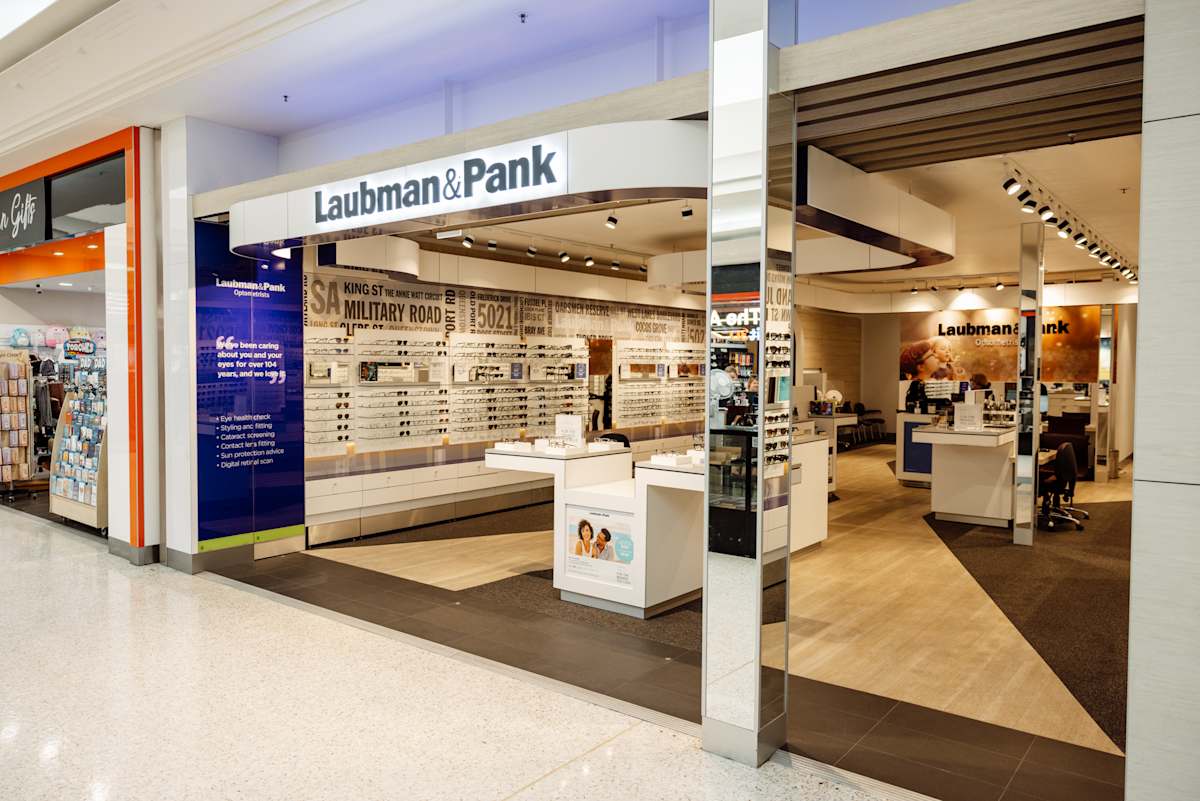 Laubman & Pank Optometrists storefront image