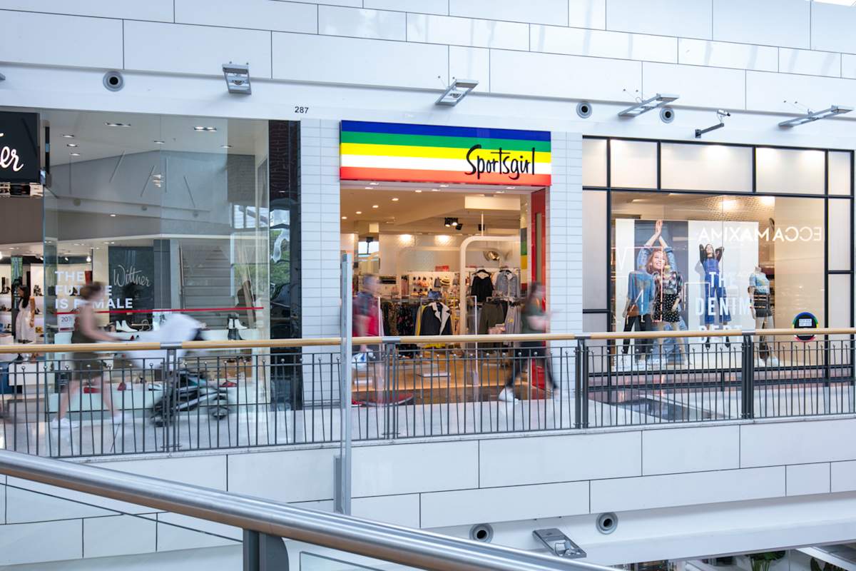Sportsgirl storefront image