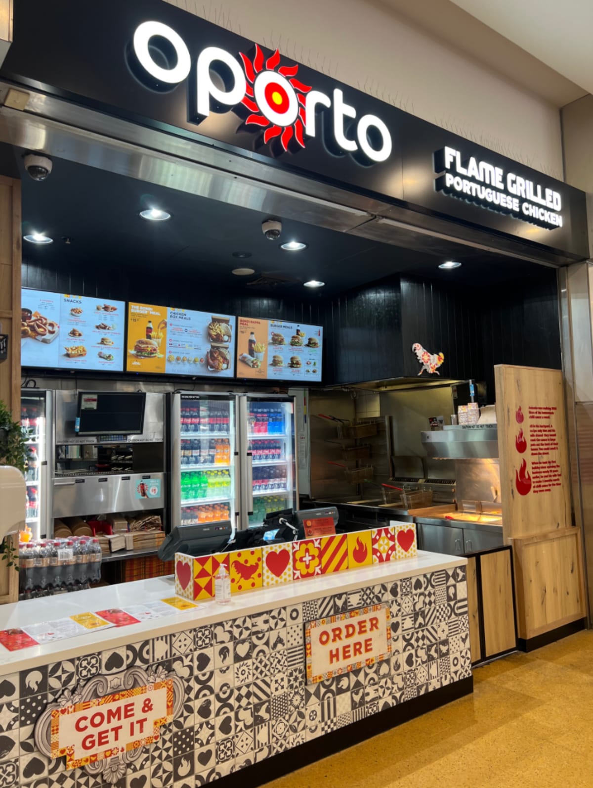 Oporto storefront image