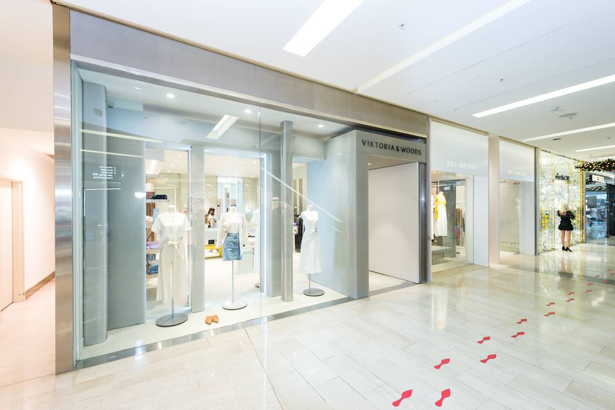 VIKTORIA & WOODS storefront image