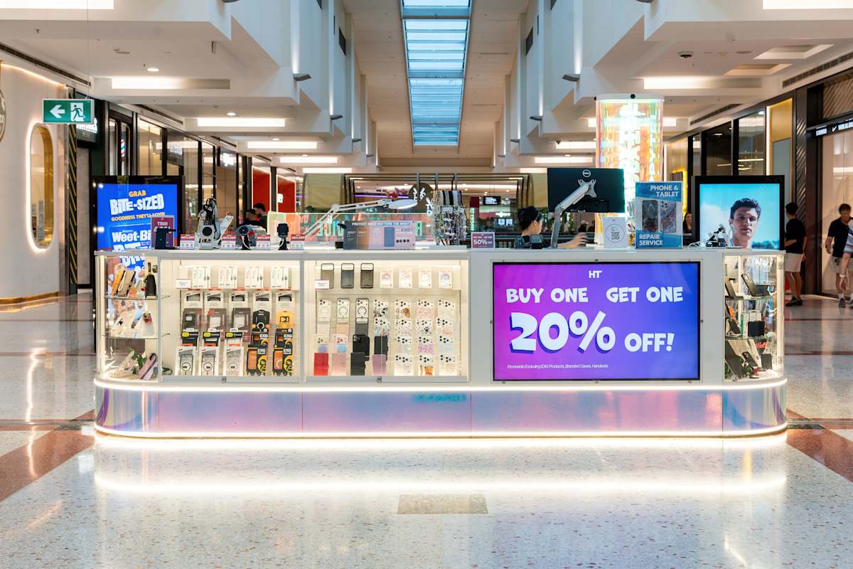 Happytel storefront image
