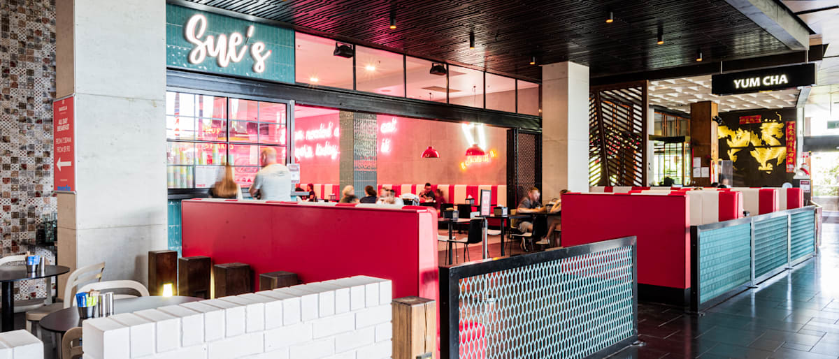Sue's Burgers & Shakes storefront image