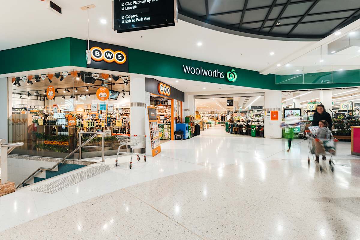 BWS storefront image