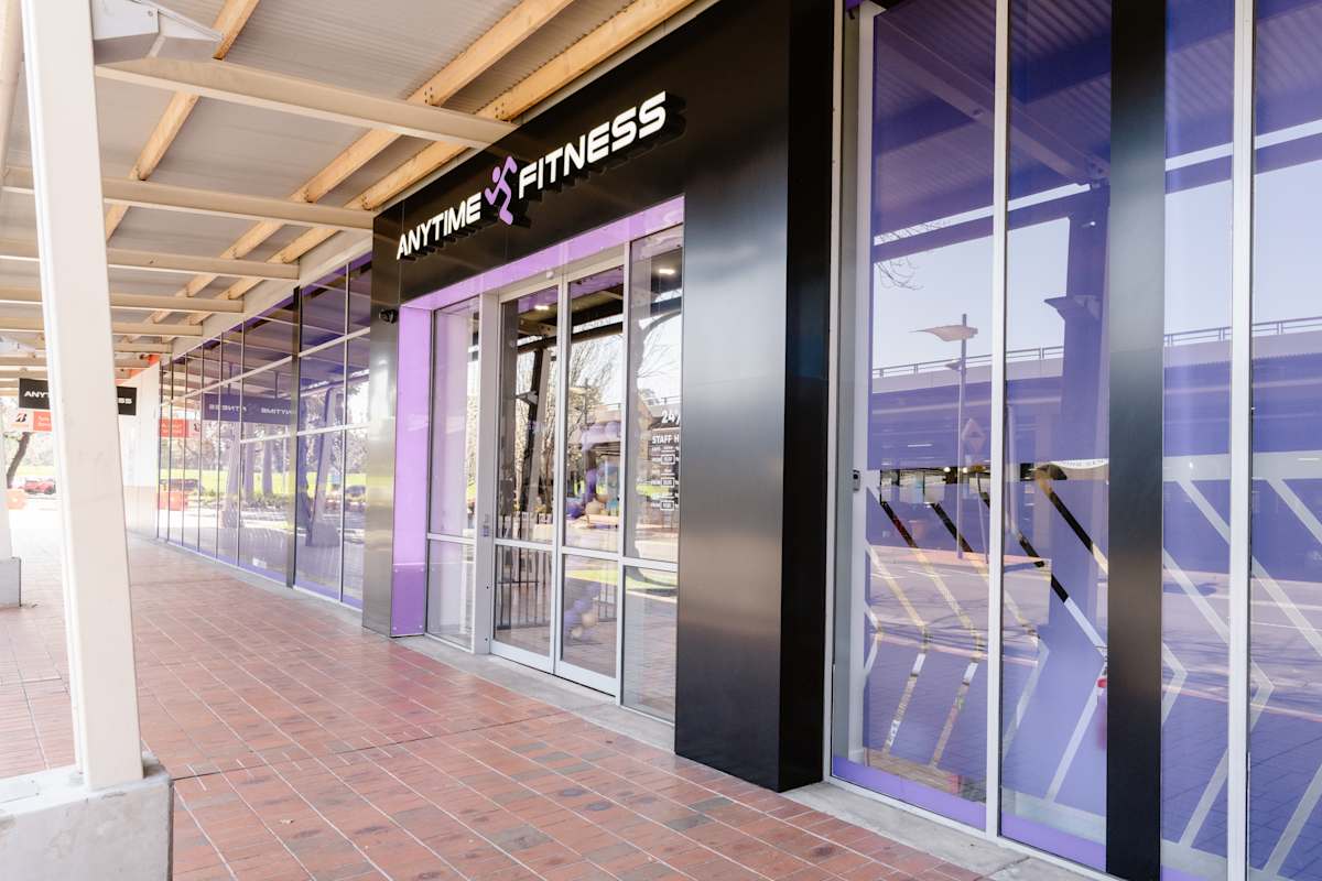 Anytime Fitness storefront image