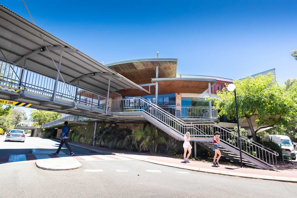 Hoyts storefront image