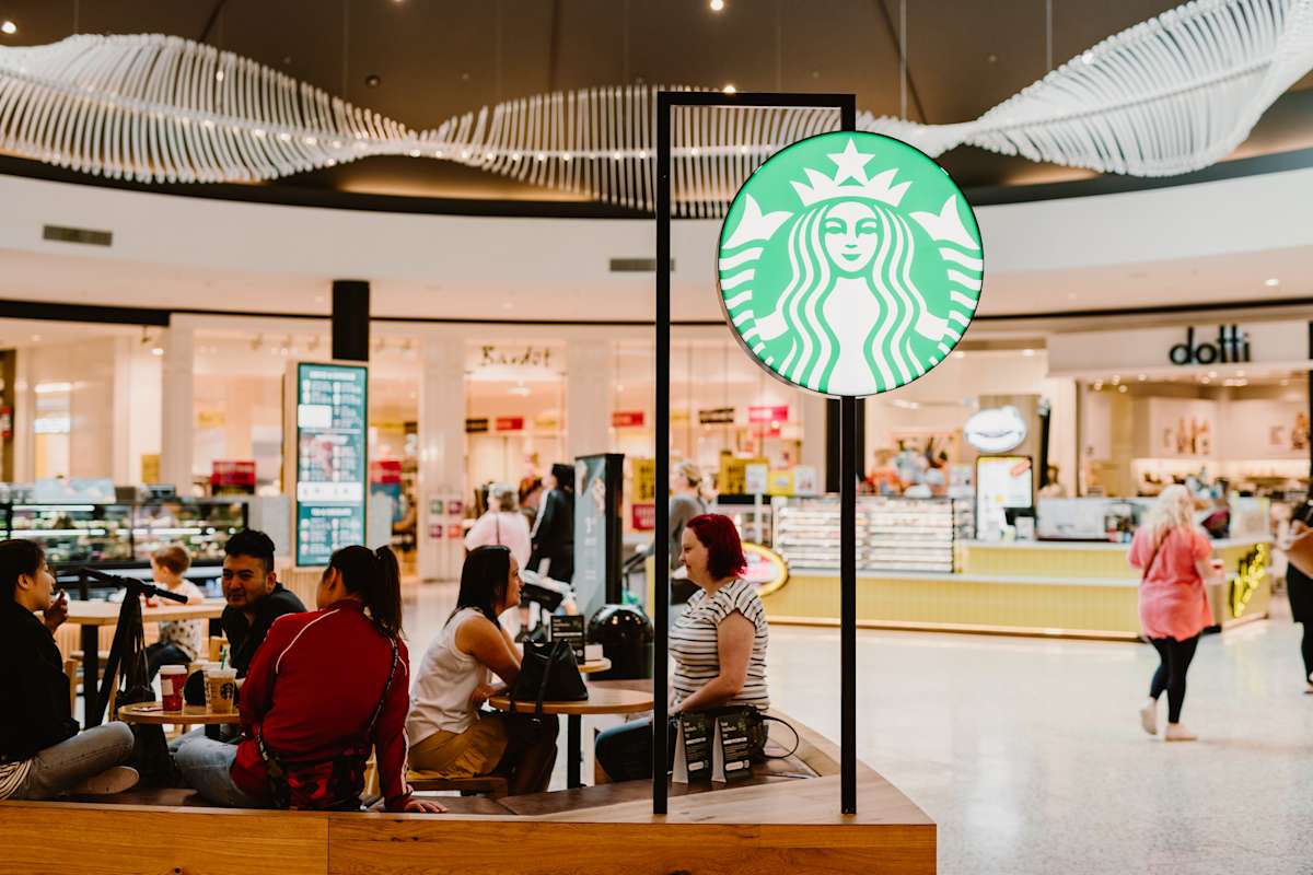Starbucks storefront image