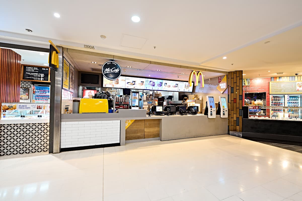 McDonald's- Level 1 storefront image