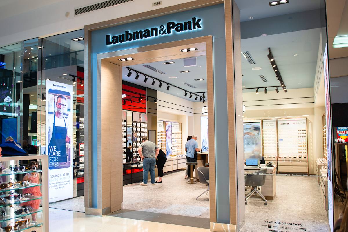 Laubman & Pank Optometrists storefront image