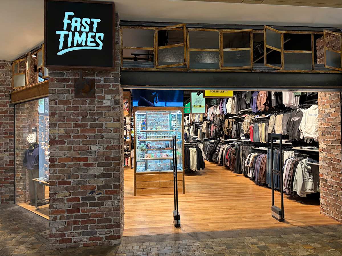 storefront Fast times