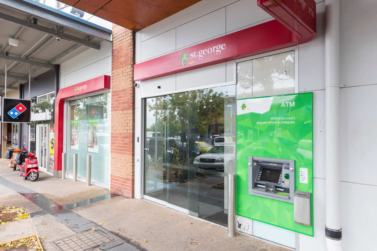 St George storefront image